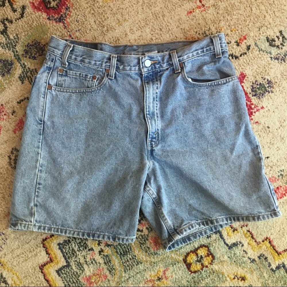 Vintage Levi’s 550 Relaxed Fit Shorts